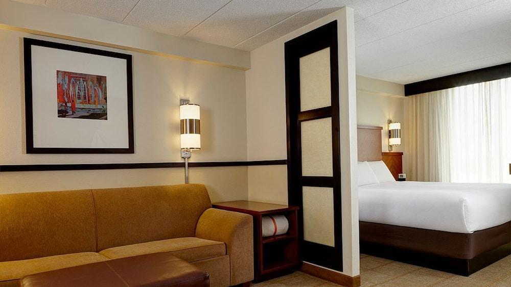 Comfort Suites Milwaukee West מראה חיצוני תמונה
