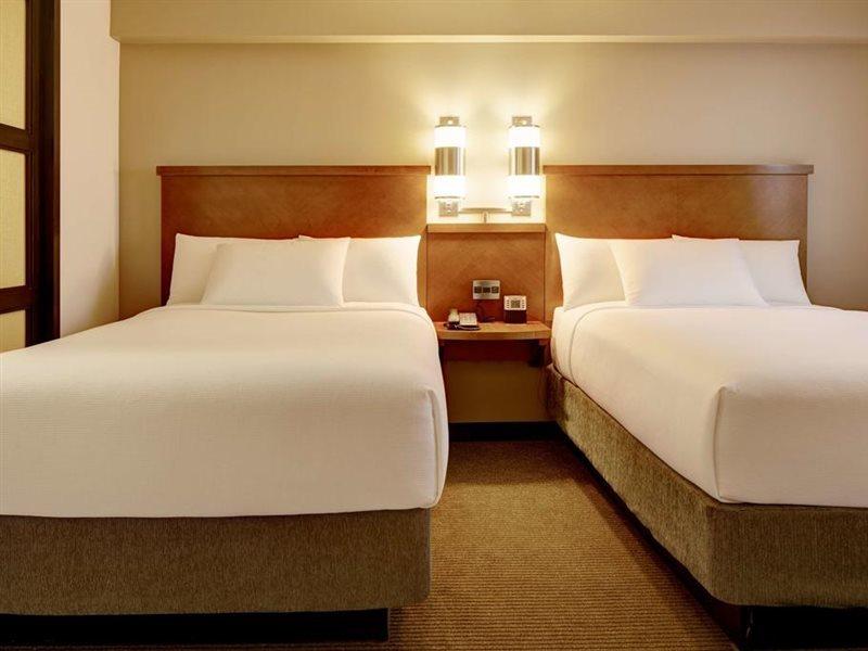 Comfort Suites Milwaukee West מראה חיצוני תמונה