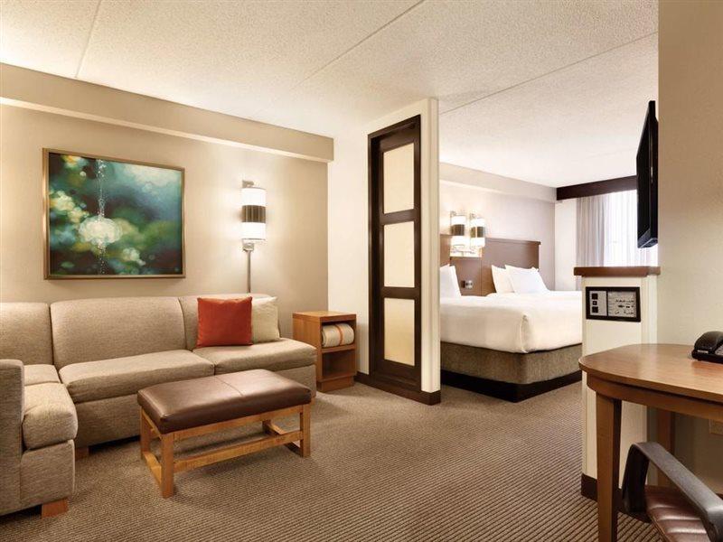 Comfort Suites Milwaukee West מראה חיצוני תמונה