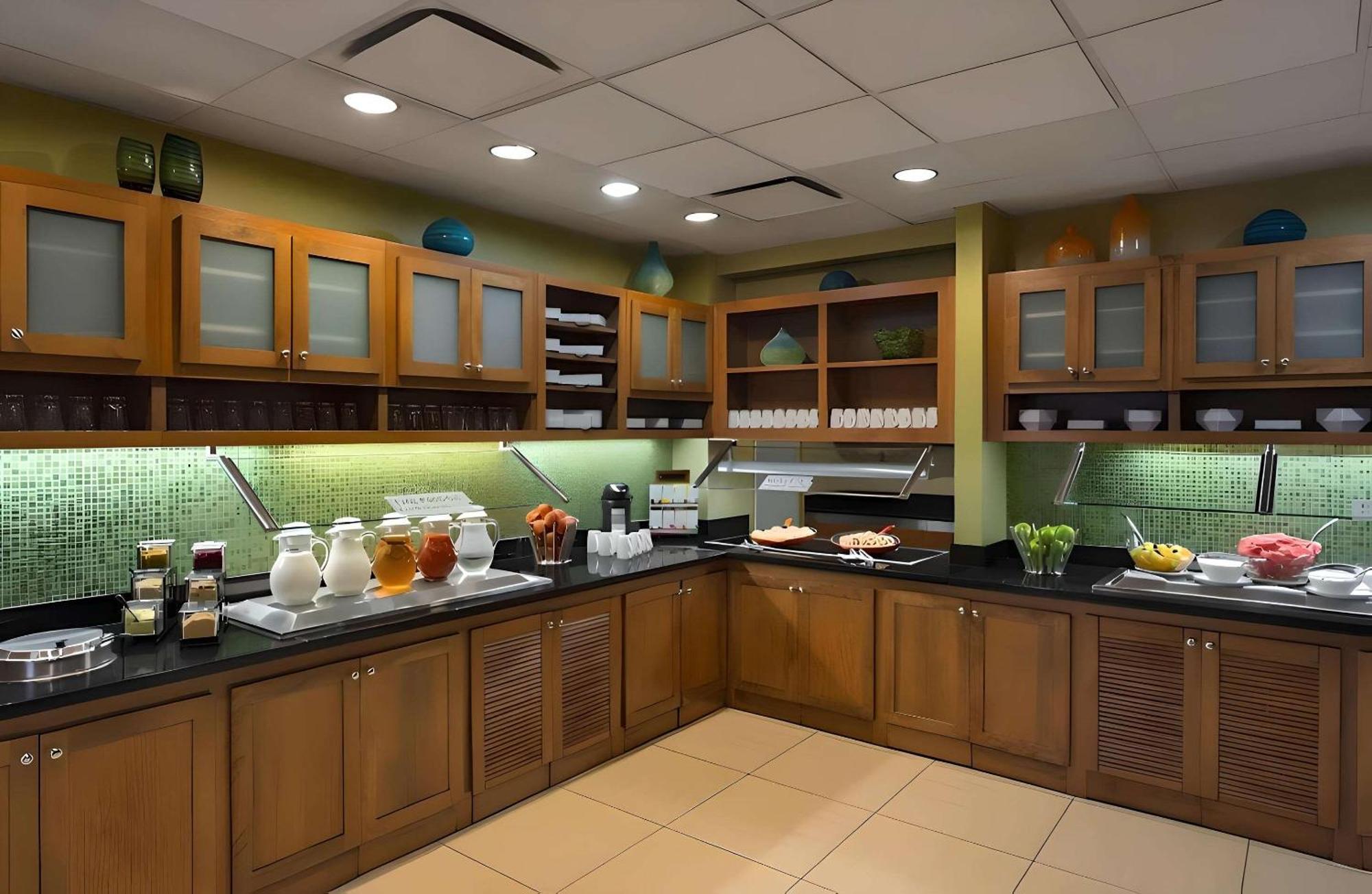 Comfort Suites Milwaukee West מראה חיצוני תמונה