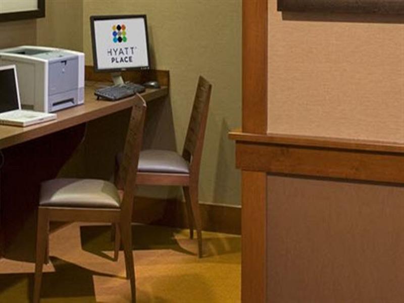 Comfort Suites Milwaukee West מראה חיצוני תמונה
