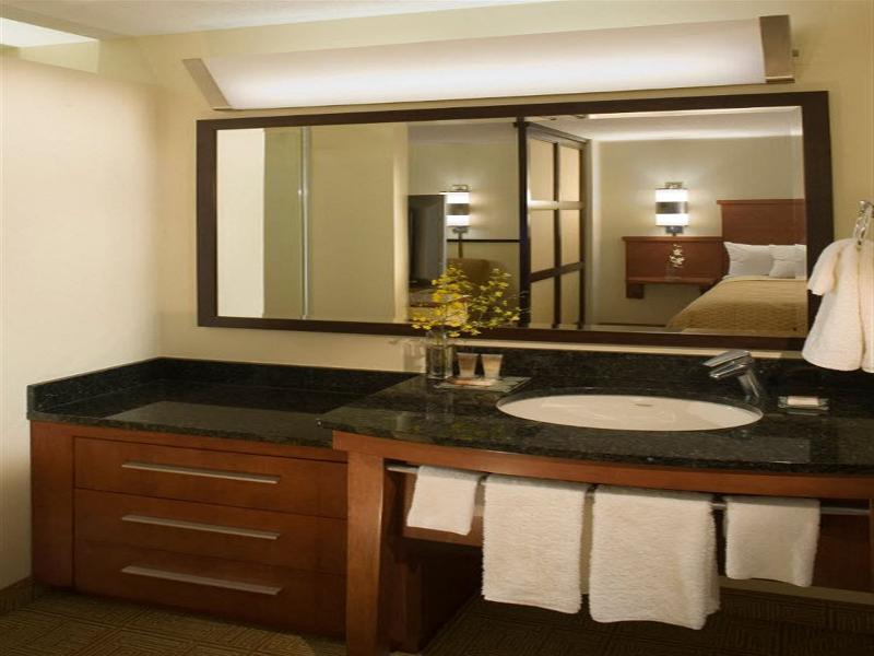 Comfort Suites Milwaukee West מראה פנימי תמונה